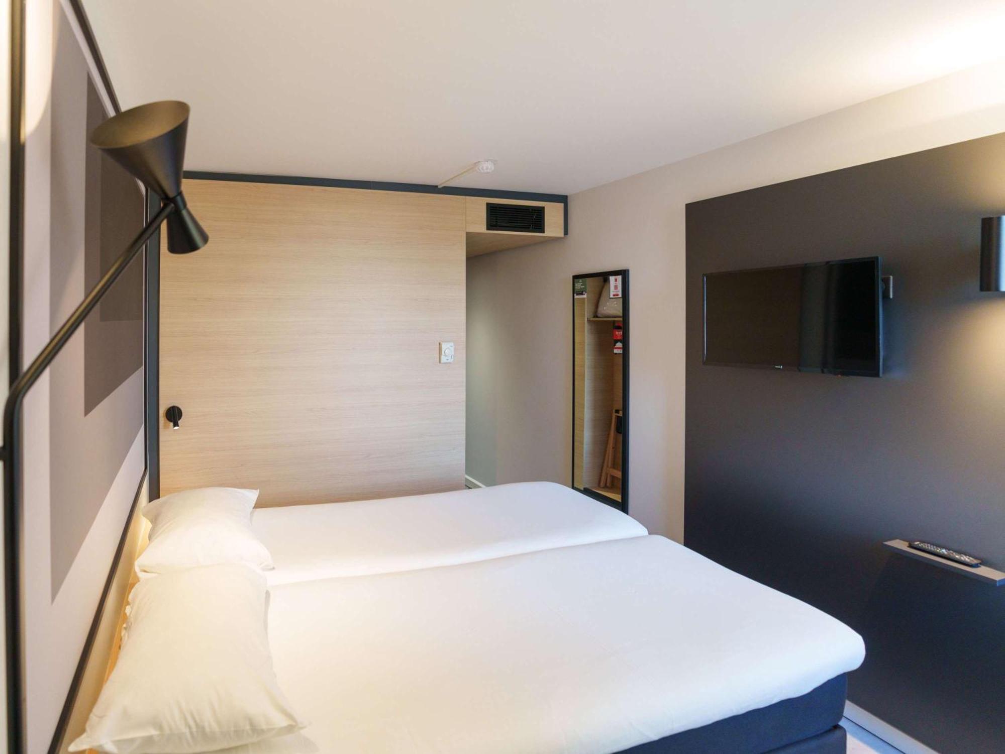 Ibis Laon Hotel Exterior foto